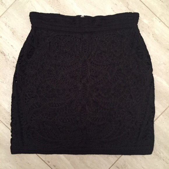 New Maje Jazzy embroidered crocheted knit structured high waisted mini skirt - Picture 5 of 15